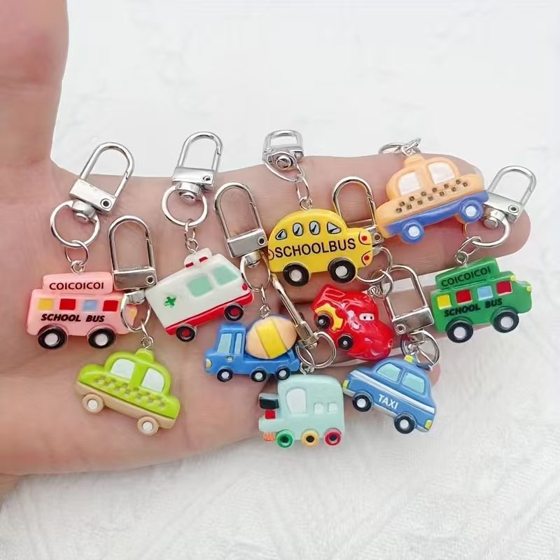 Car Accessories - 10 sztuk żywicznych breloczków do kluczy